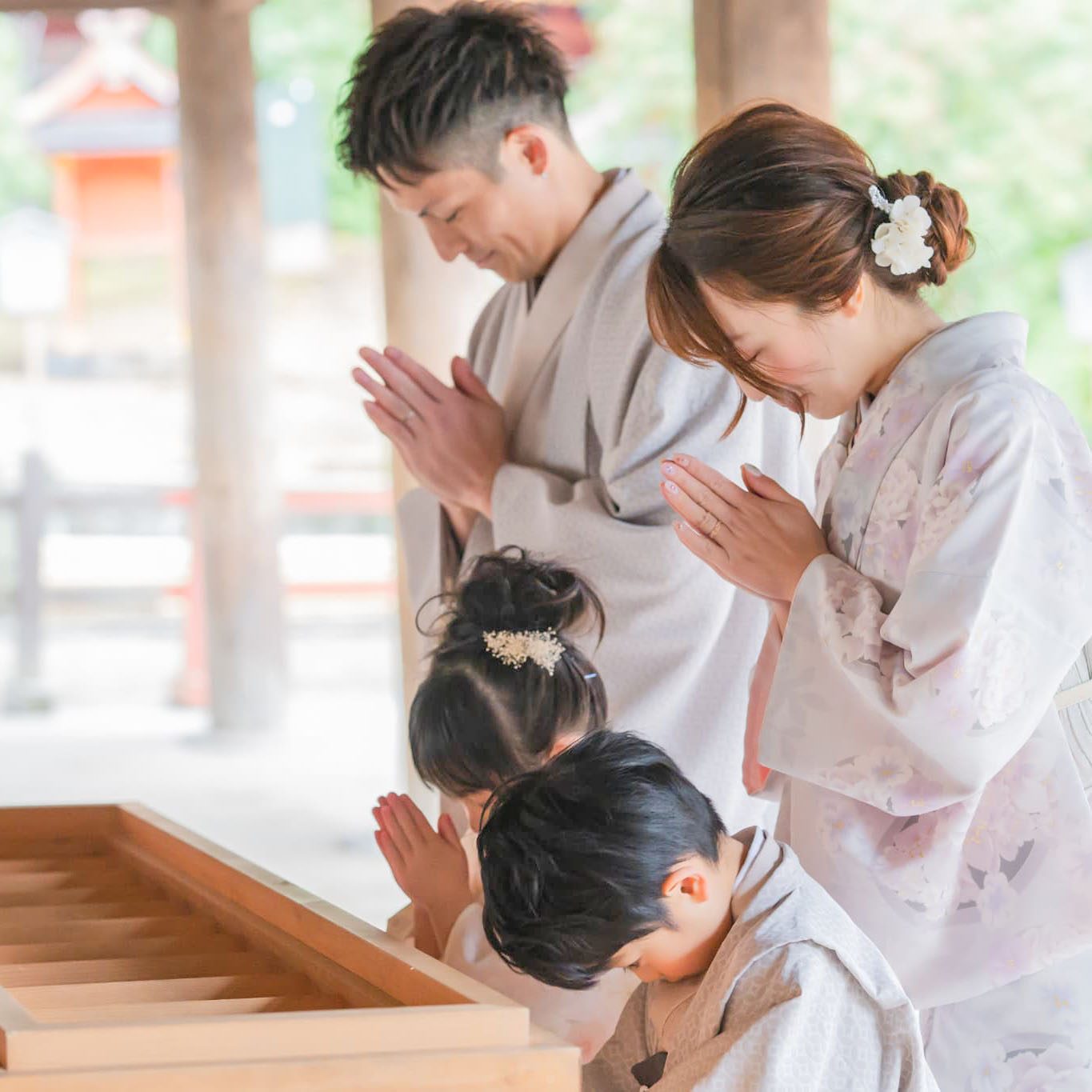 七五三(753)広陵町_フォトスタジオワタナベ(渡辺写真館)広陵町真美ケ丘店_神社へのお参り
